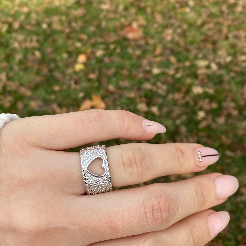 New 925 Sterling Silver ❤️ Heart Ring - Picture 2 of 6